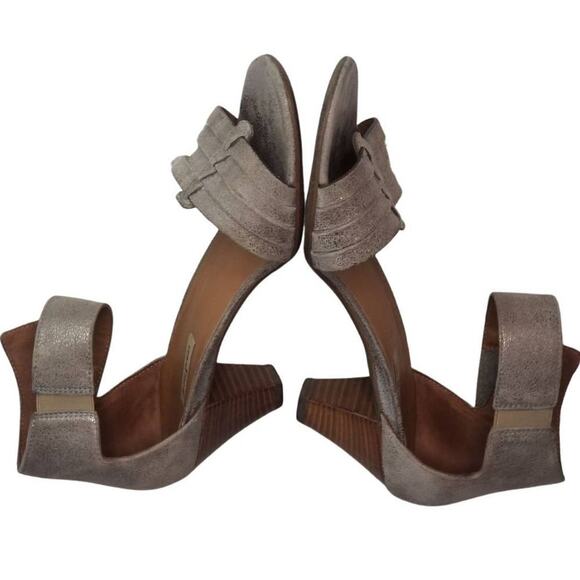 Leather Metallic Gray Strappy Low Heels PAUL GREEN Hook Eye Ankle Wrap Size 8 - Picture 2 of 8